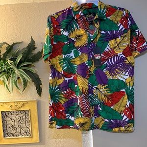 Men’s size Small Good Vibes shirt. NWT. Only $14